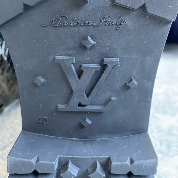 LOUIS VUITTON Boots 🖤 EU 40. Like New. - Picture 8 of 12